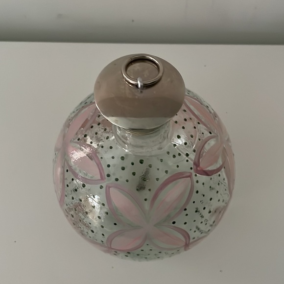 VINTAGE CLEAR GLASS HANDPAINTED DECANTER - Picture 3 of 11